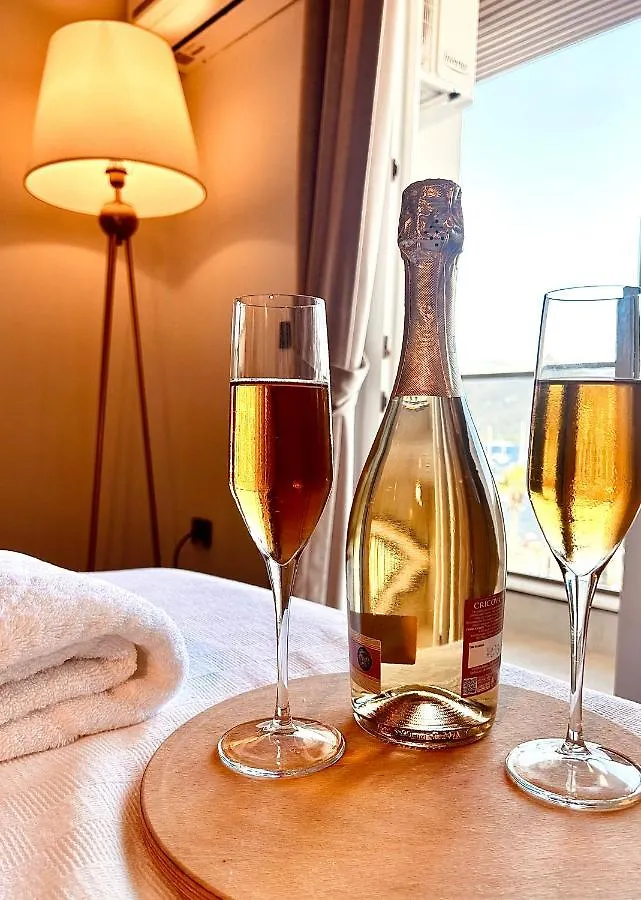 Fifty5 Suite Hotel Μαρμαρίς
